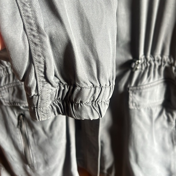 BKE Jacket - Picture 5 of 7